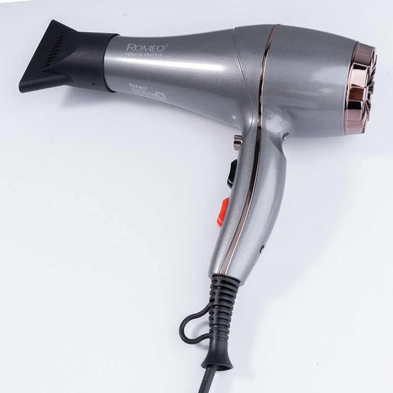 سشوار حرفه ای رومئو مدل RM-5858