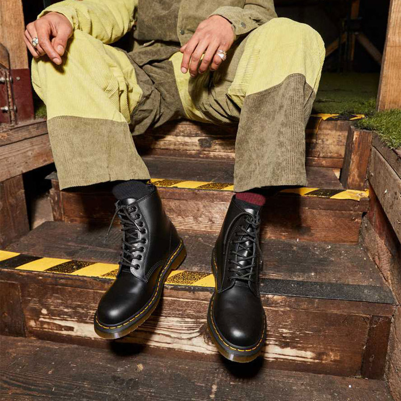 نیم بوت زنانه دکتر مارتنز مدل 1460 Smooth Leather Lace up
