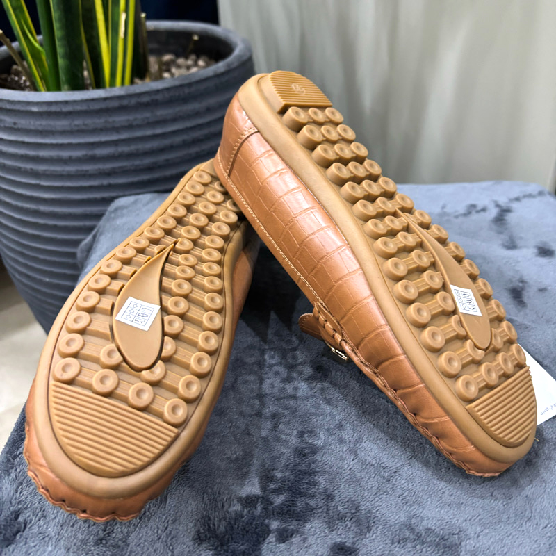 کفش کالج زنانه مکس مدل Textured Slip-On Moccasins With Metallic Accen