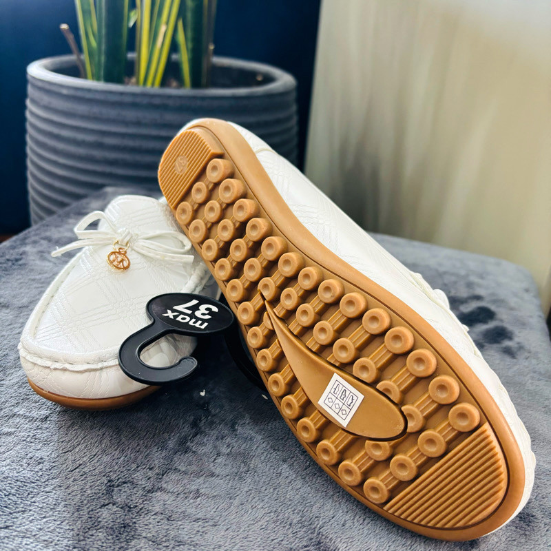 کفش کالج زنانه مکس مدل Perforated Slip-On Loafers with Bow Accent