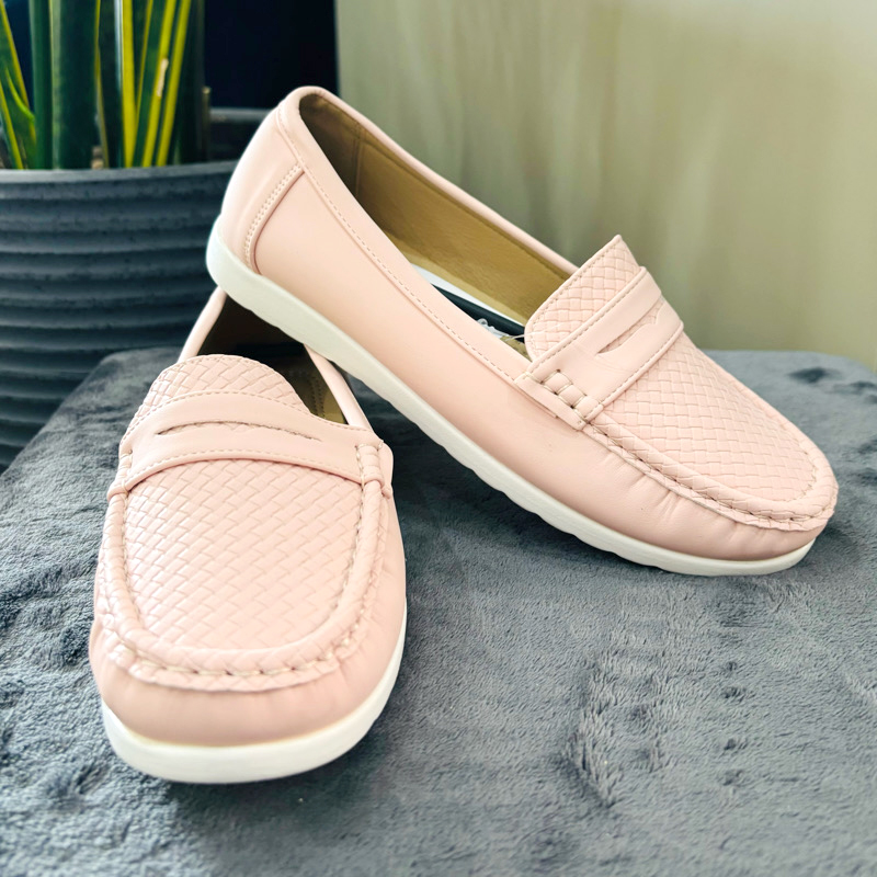 کفش کالج زنانه مکس مدل Textured Slip-On Moccasins