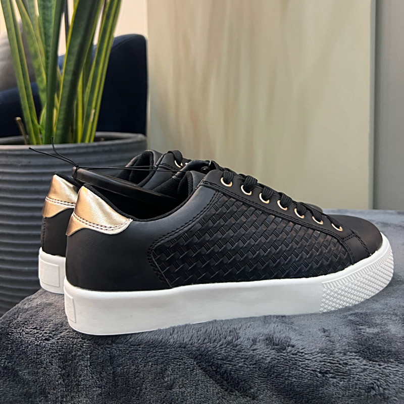 کفش روزمره زنانه مکس مدل Textured Lace-Up Sneakers